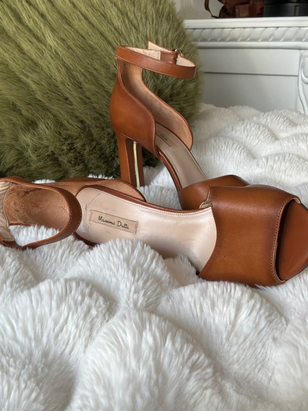 Massimo Dutti Ankle-Strap Pumps Caramel Brown Leather